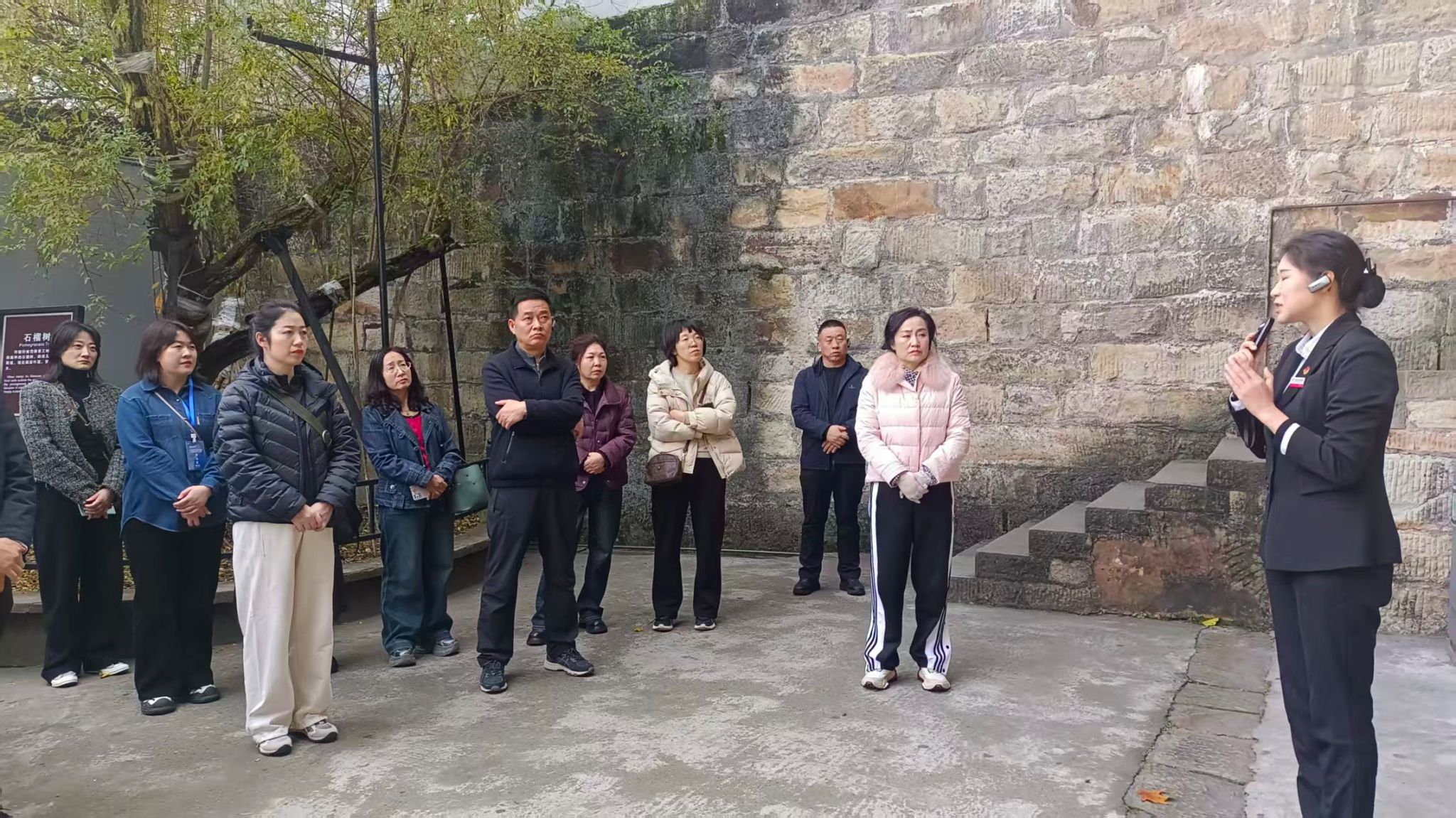 榆阳区政协委员履职能力提升培训班赴白公馆现场教学，为干部成长注入红色动能