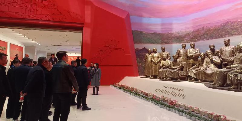 2025年榆阳区政协委员履职能力提升培训班在重庆大学开班，现场教学强化使命担当